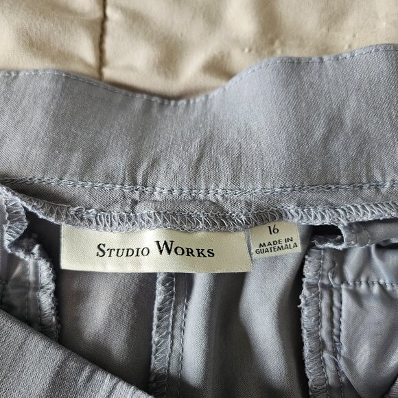 Studio works slacks - Picture 3 of 3